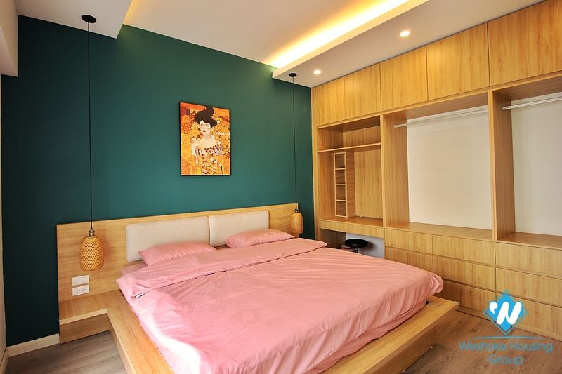 Stunning one bedroom apartment for rent on Lac Long Quan 
